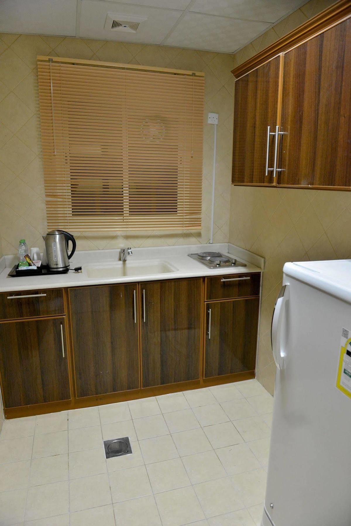 Al Mawasem Al Arbaa Aparthotel Al Al Jubail Buitenkant foto