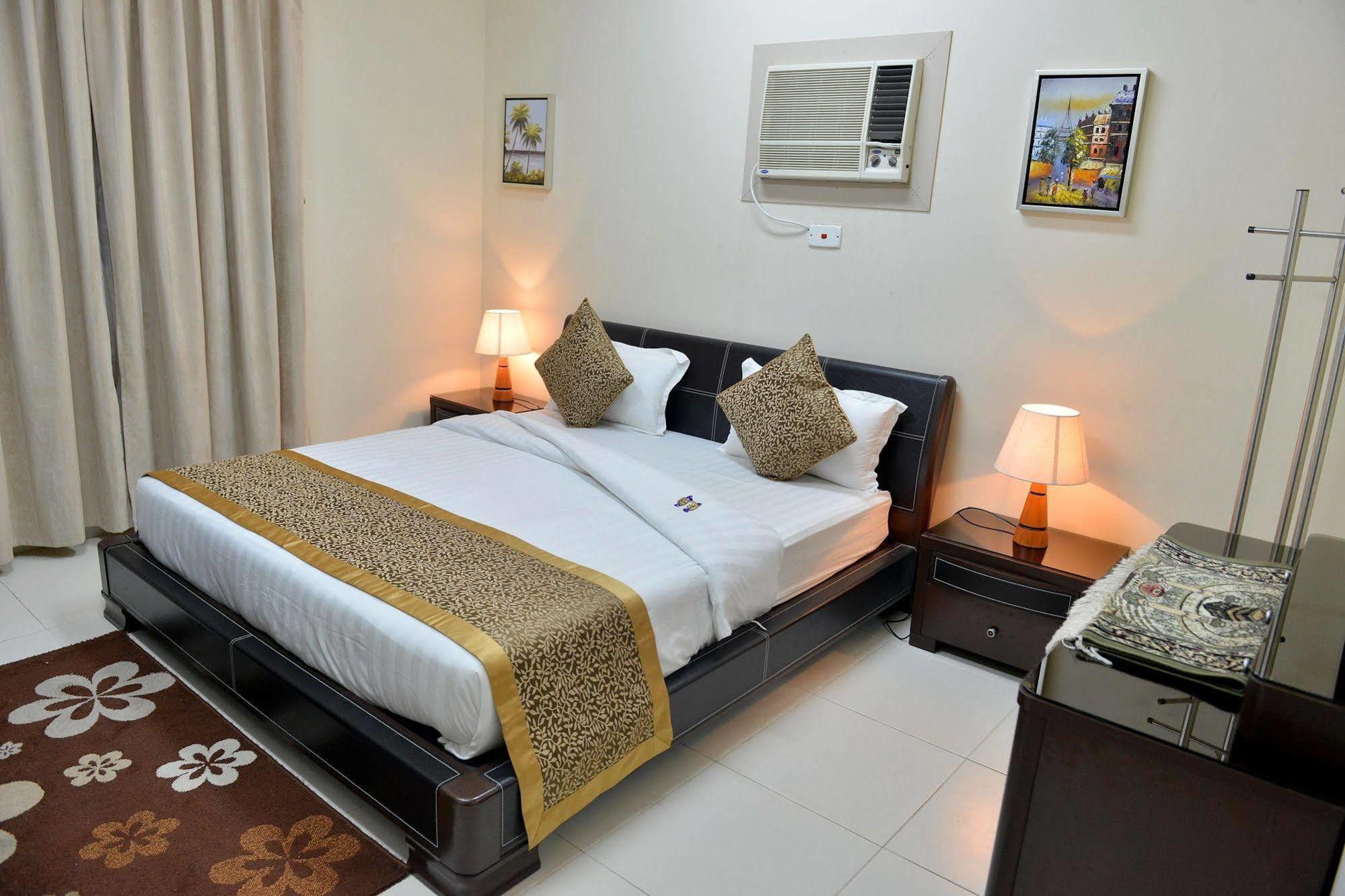 Al Mawasem Al Arbaa Aparthotel Al Al Jubail Buitenkant foto